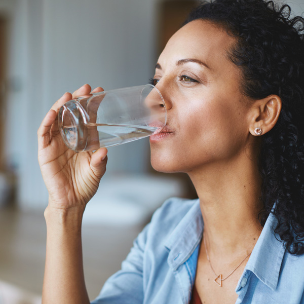 Woman-Drinking-Water