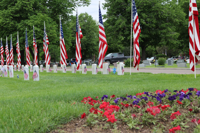 Memorial-Day-at-Linn-Grove-Cemetery-2